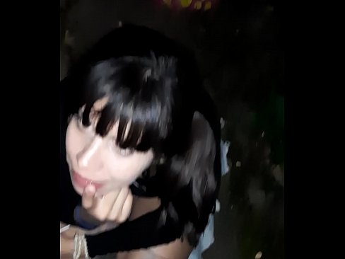❤️ Pamsewu mbolo yatupa posinthanitsa ndi maswiti Kanema wakugonana pa ife ❌️